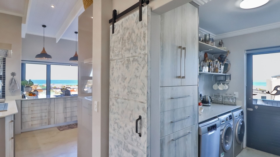 2 Bedroom Property for Sale in Stilbaai Oos Western Cape